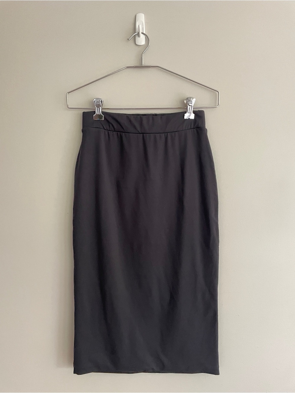 Babaton | black contour skirt